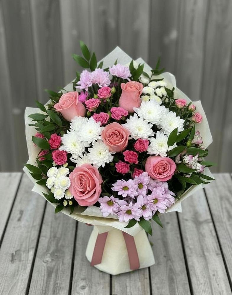 Букет цветов из: Альстромерии, Гвоздики, Розы и Хризантемы в Быково Волгоградской области