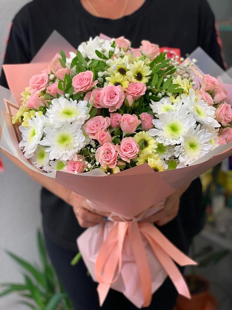 Букет цветов из: Розы и Хризантемы в Быково Волгоградской области