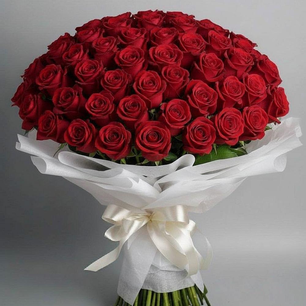 Букет 101 Красная роза Блэк Мэджик в Быково Волгоградской области