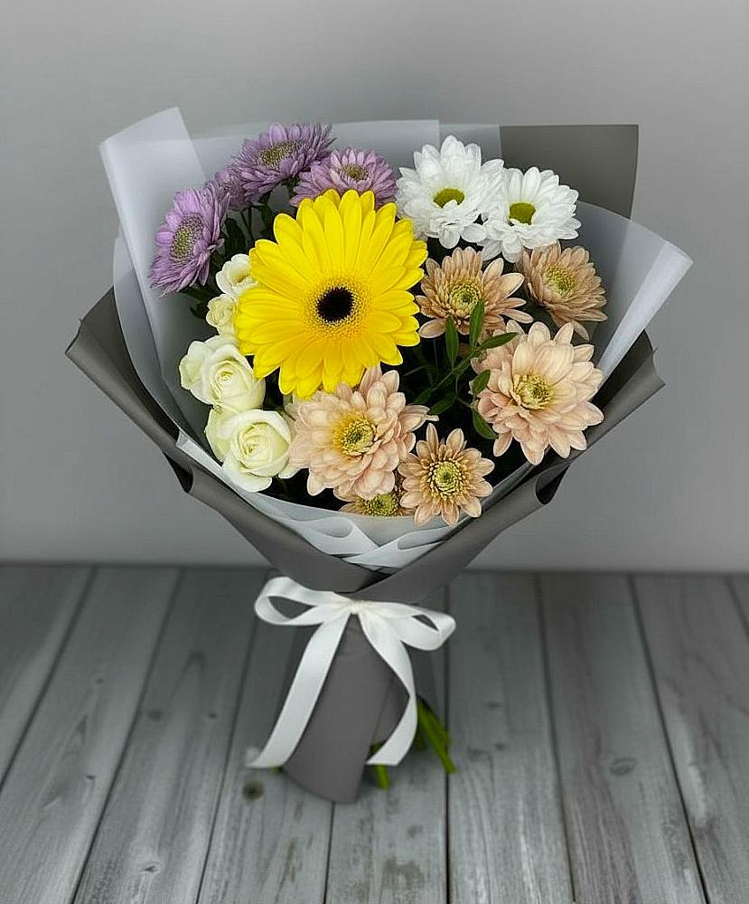 Букет цветов из: Розы, Герберы и Хризантемы в Быково Волгоградской области