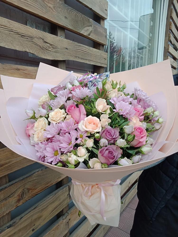 Букет цветов из: Розы и Хризантемы в Быково Волгоградской области