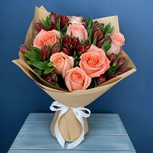 Букет цветов из:  Розы и Альстромерии в Быково Волгоградской области