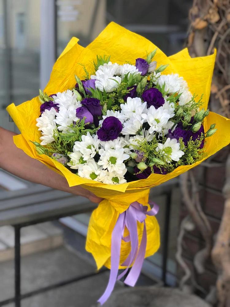 Букет цветов из: Ирисы, Хризантемы и Ромашки в Быково Волгоградской области
