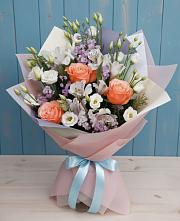 Букет цветов из:  Лизиантусы, Розы, Альстромерии и Гипсофила в Быково Волгоградской области