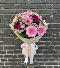 Букет цветов из:  Герберы и Хризантемы в Быково Волгоградской области
