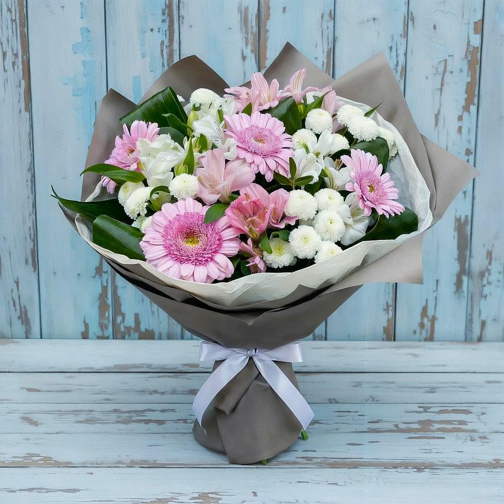 Букет цветов из: Герберы, Альстромерии и Хризантемы в Быково Волгоградской области
