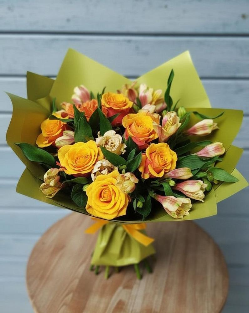 Букет цветов из: Альстромерии и Розы в Быково Волгоградской области