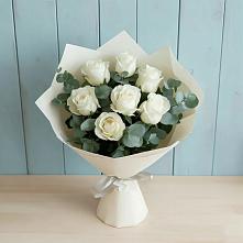 Букет Белые розы в Эвкалипте в Быково Волгоградской области
